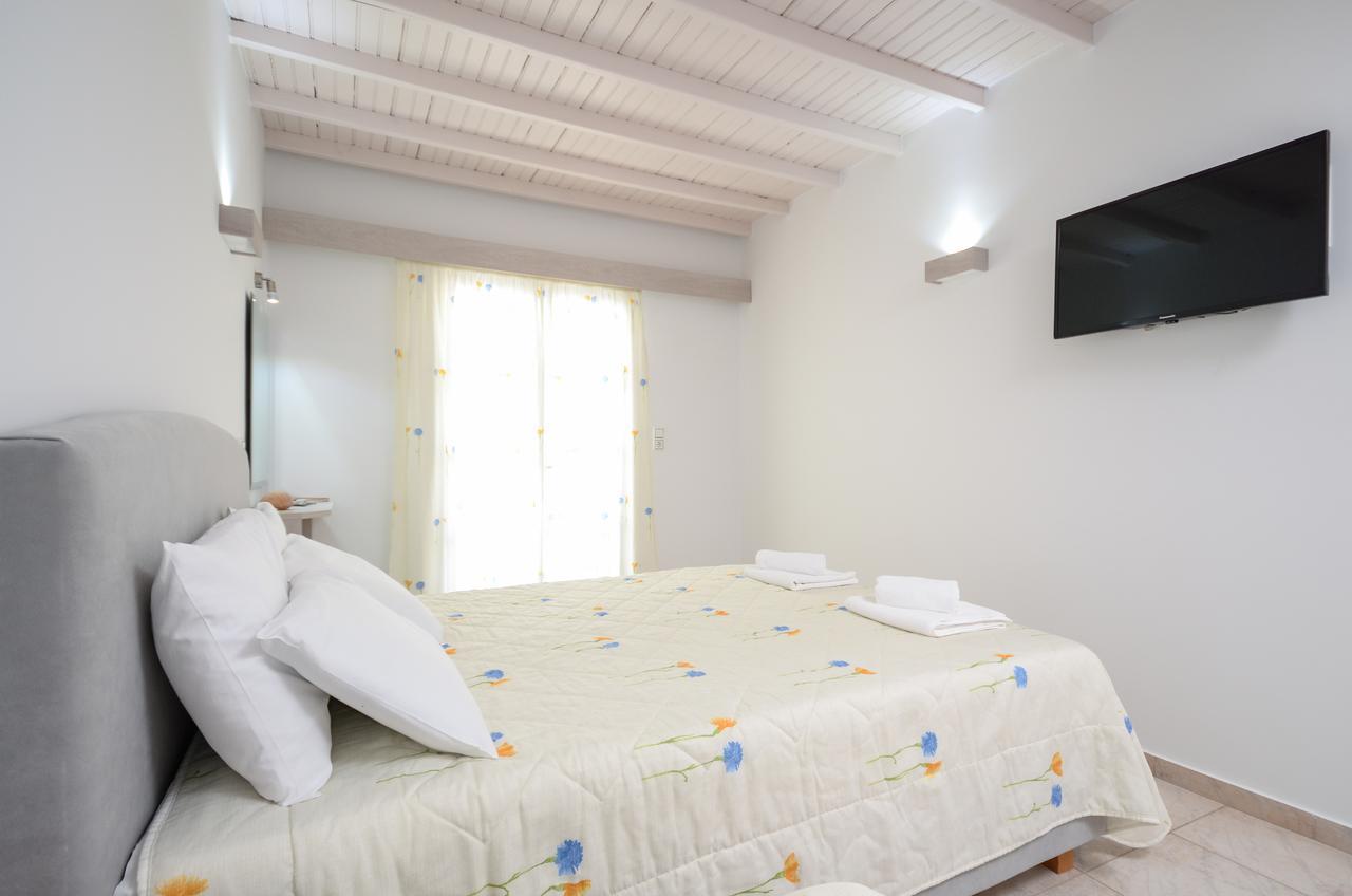 Pension Elena Agia Anna  Exterior photo